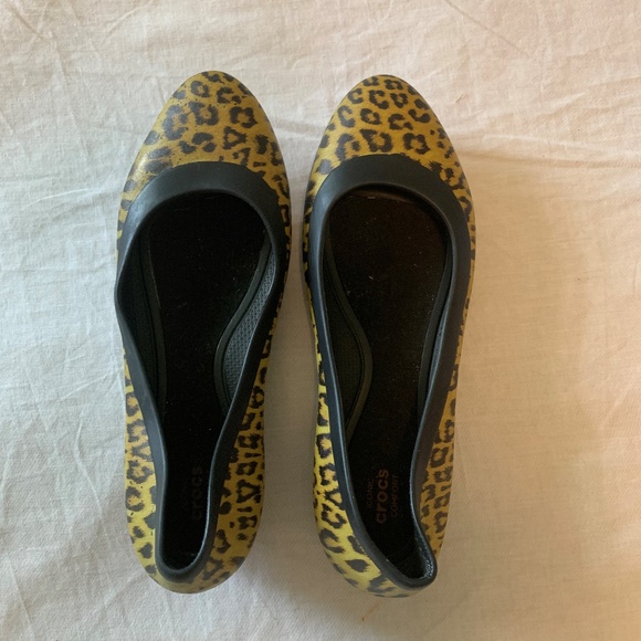 CROCS | Shoes | Cheetah Print Crocs Extra Comfort | Poshmark